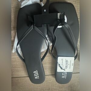 a.n.a Square Toe Flip Flops Black *NWT* never worn